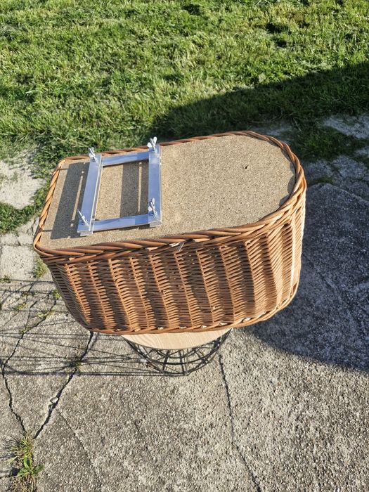 Wiklinowy koszyk rowerowy na bagażnik