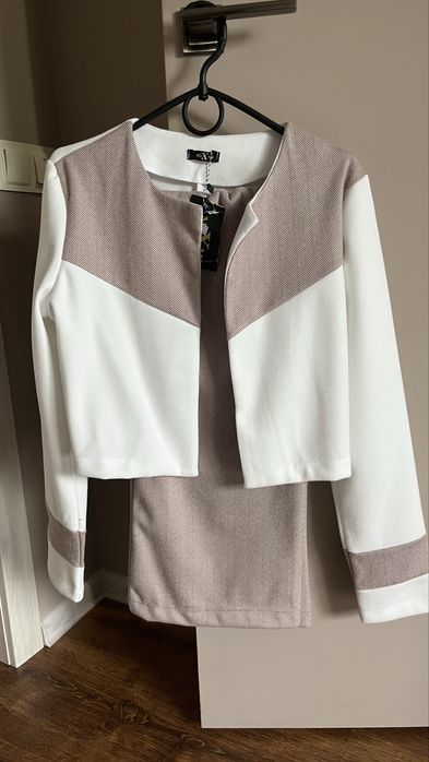 Новенький костюм