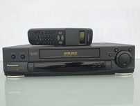 Magnetwid Panasonic nh-hd660 z pilotem stereo