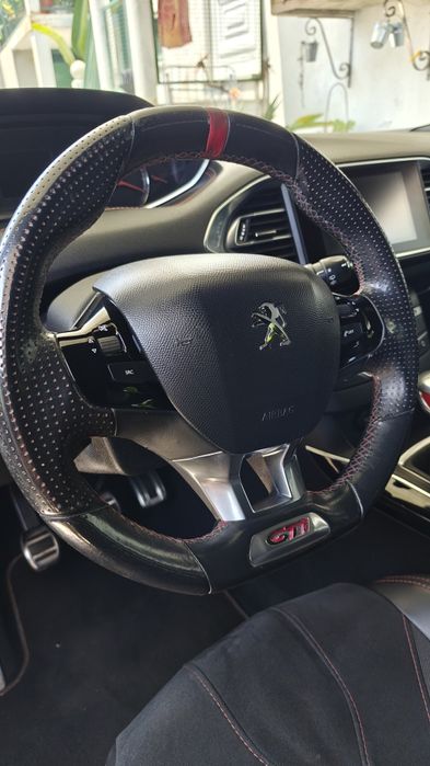 Peugeot 308 GTI 1.6 272 cvs