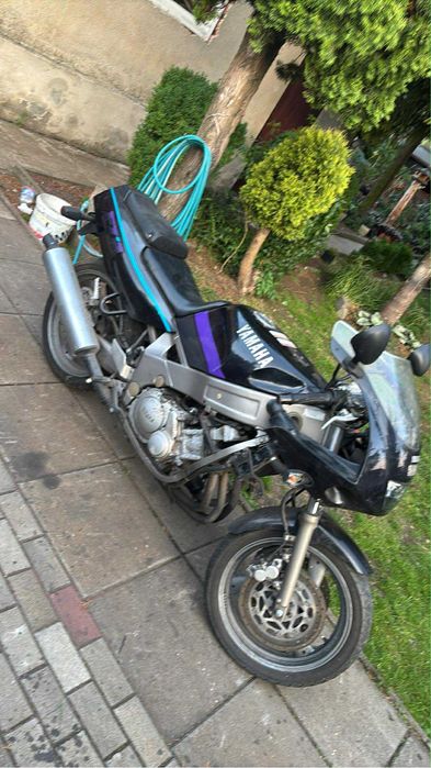 Yamaha fzr600 genesis