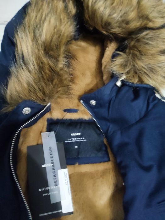 Продам новую  зимнюю куртку CROPP на подростка