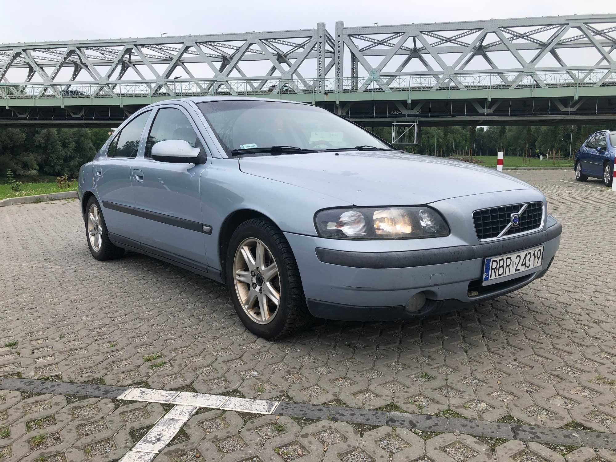 Volvo S60 2.4 benzyna + gaz; 2001 Hak