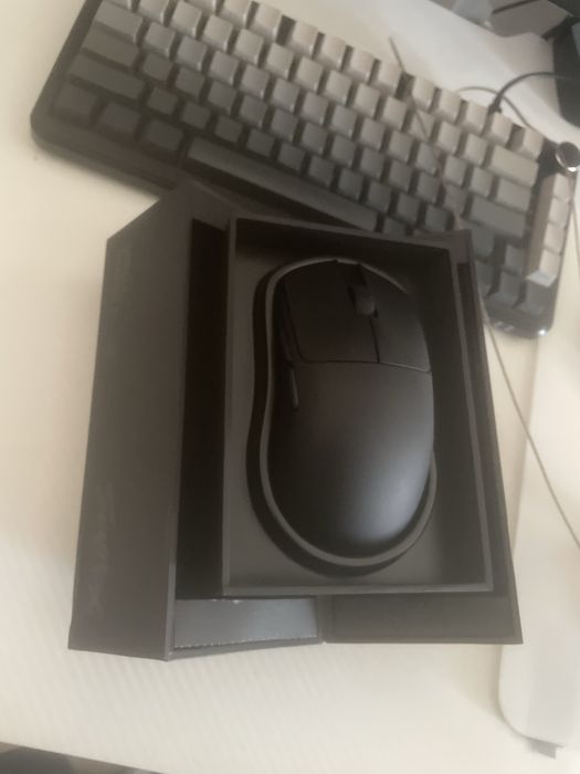 Mysza gamingowa scyrox v6