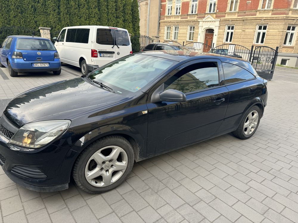 Opel Astra H GTC