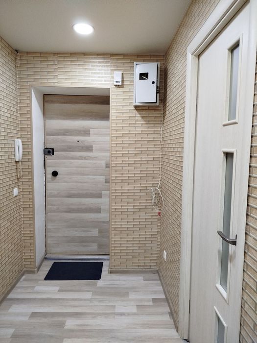 Актуально! 1-ая кв. 2/5 р-н Варуса, Гагарина