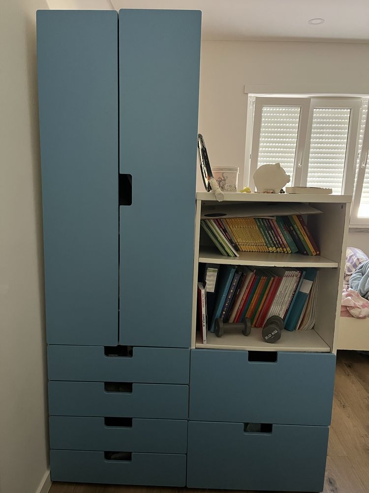 Roupeiro e estante IKEA bon estado