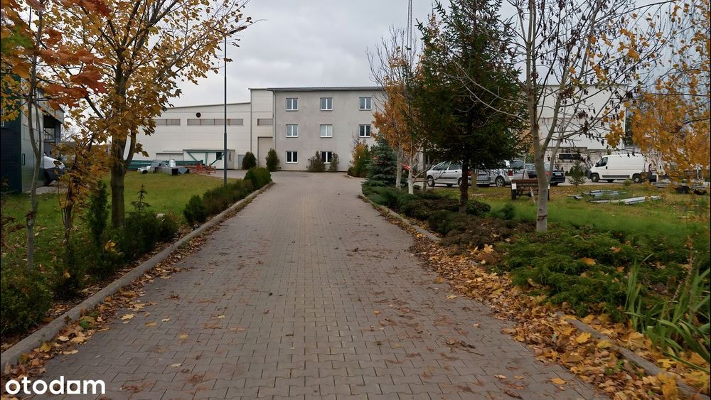 Kompleks działek inwestycyjnych z zabudową.