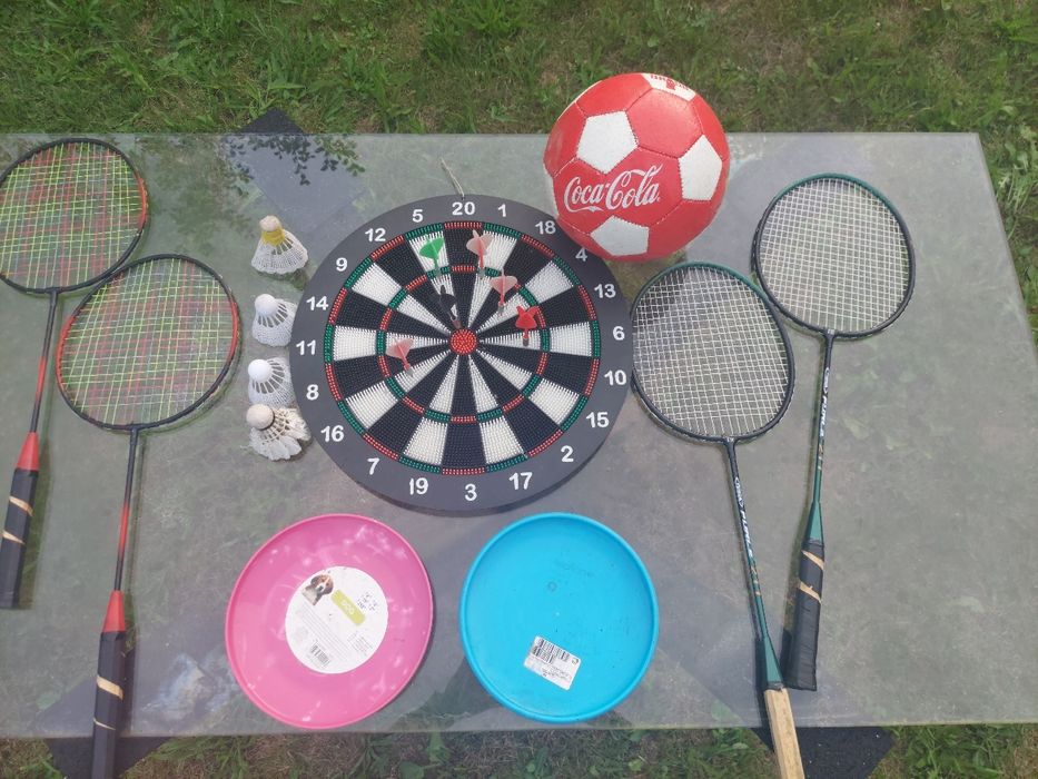 Piłka nożna,Dart,badminton,frizbi