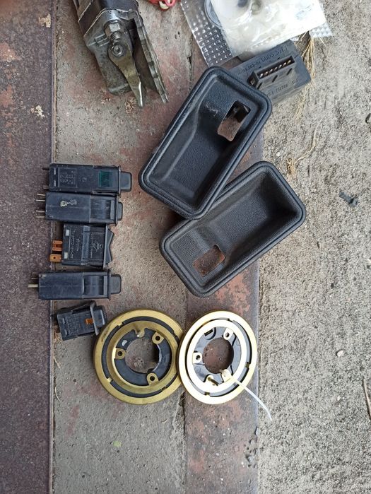 Кнопки , кришка бензобака, коммутатор ваз 2108