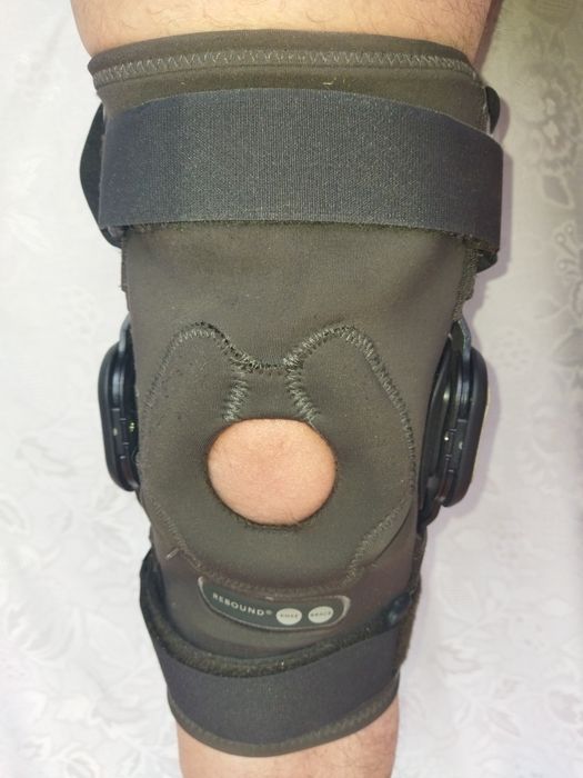 Orteza stawu kolanowego naciągana rebound z zegarem XL