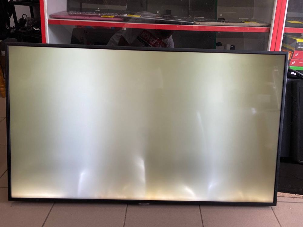 Телевізор Samsung UE49NU7105K SMART TV 4K