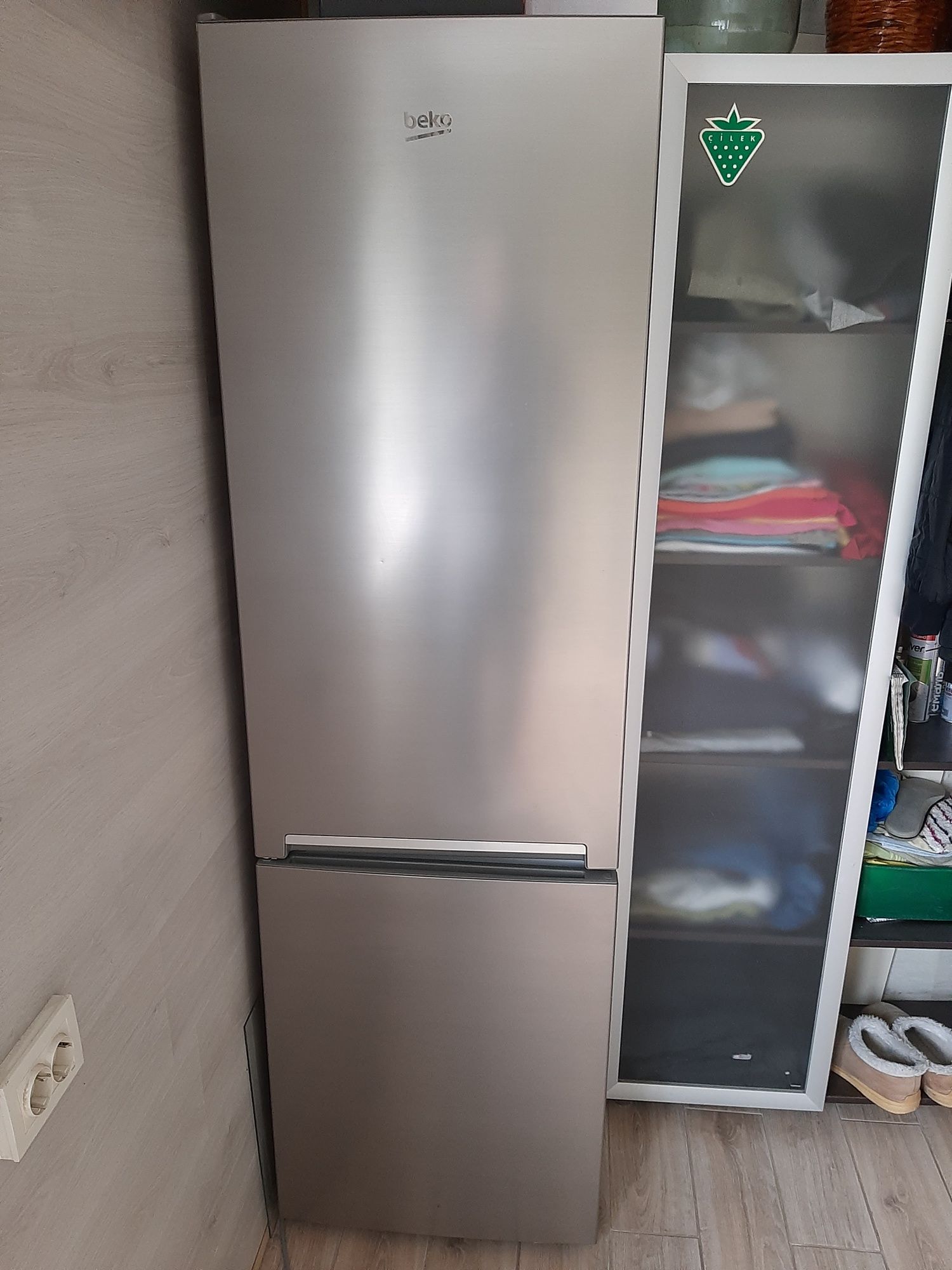 Холодильник  "beko"