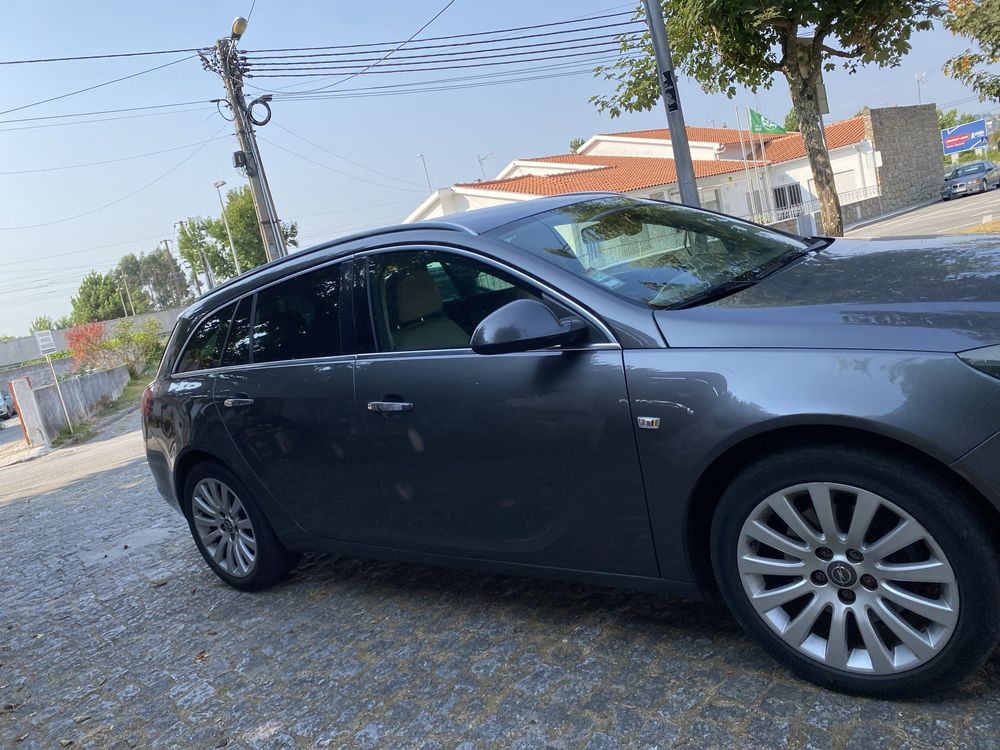 Opel insignia sports tourer