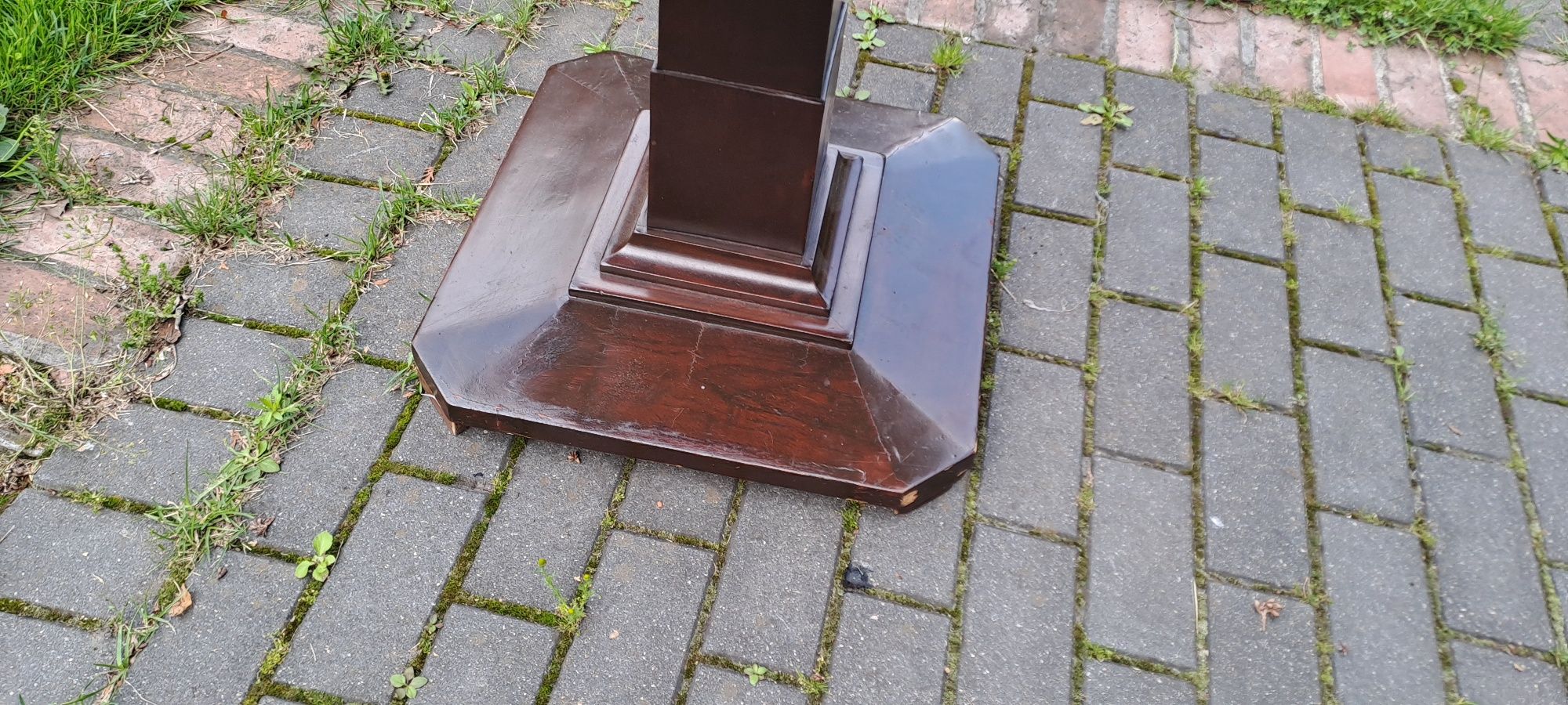 Stól okrągły drewniany