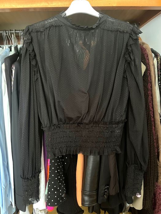 Crop top blusa preta Mango