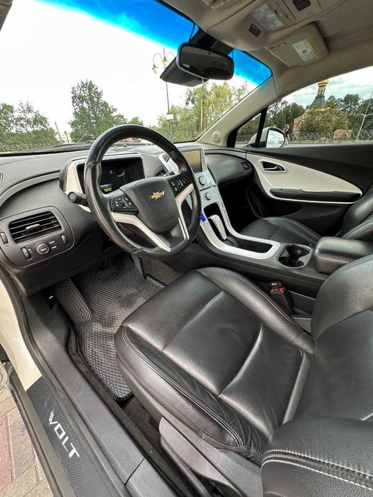 Chevrolet Volt 1. Шевроле вольт.