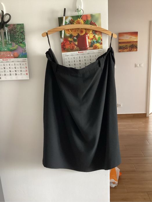 Spodnica damska czarna rozm 42/44 jak nowa