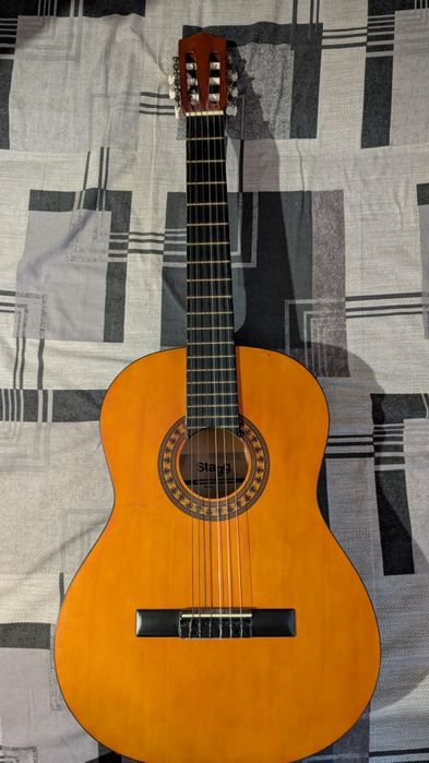 Продам гитару Stagg