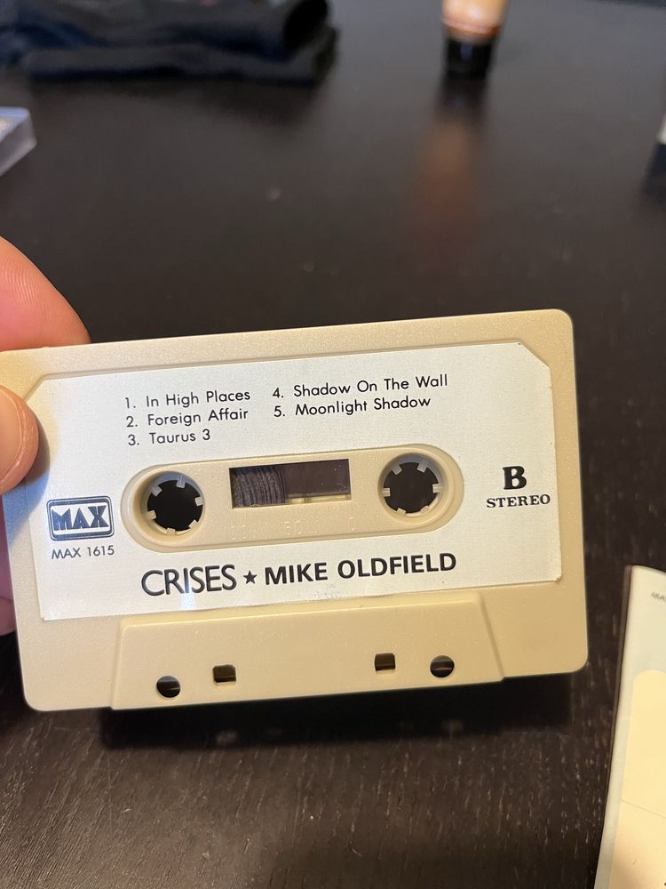 Crises mike oldfield kaseta unofficial