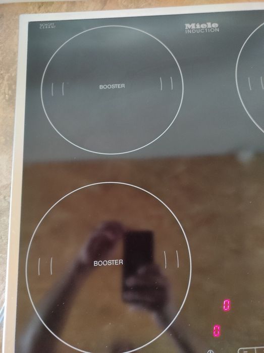 Индукционная варочная поверхность Miele KM 5722