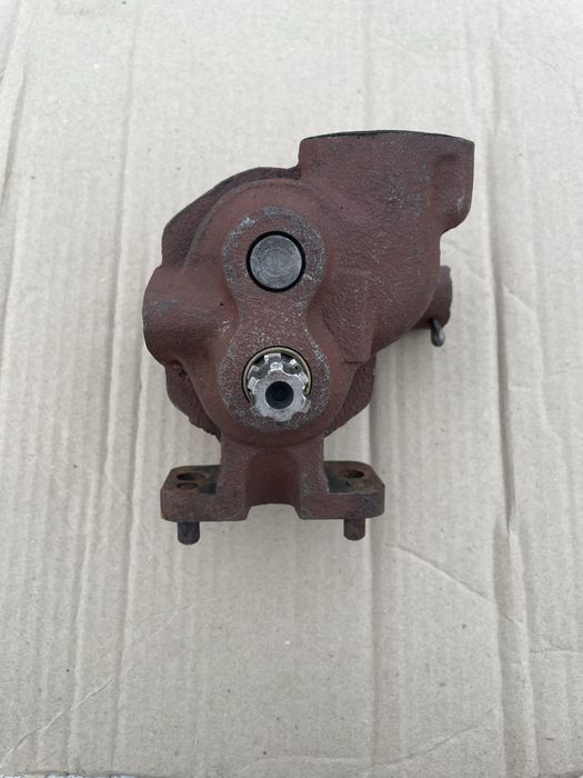 Продам маасляний насос Д-65 ЮМЗ