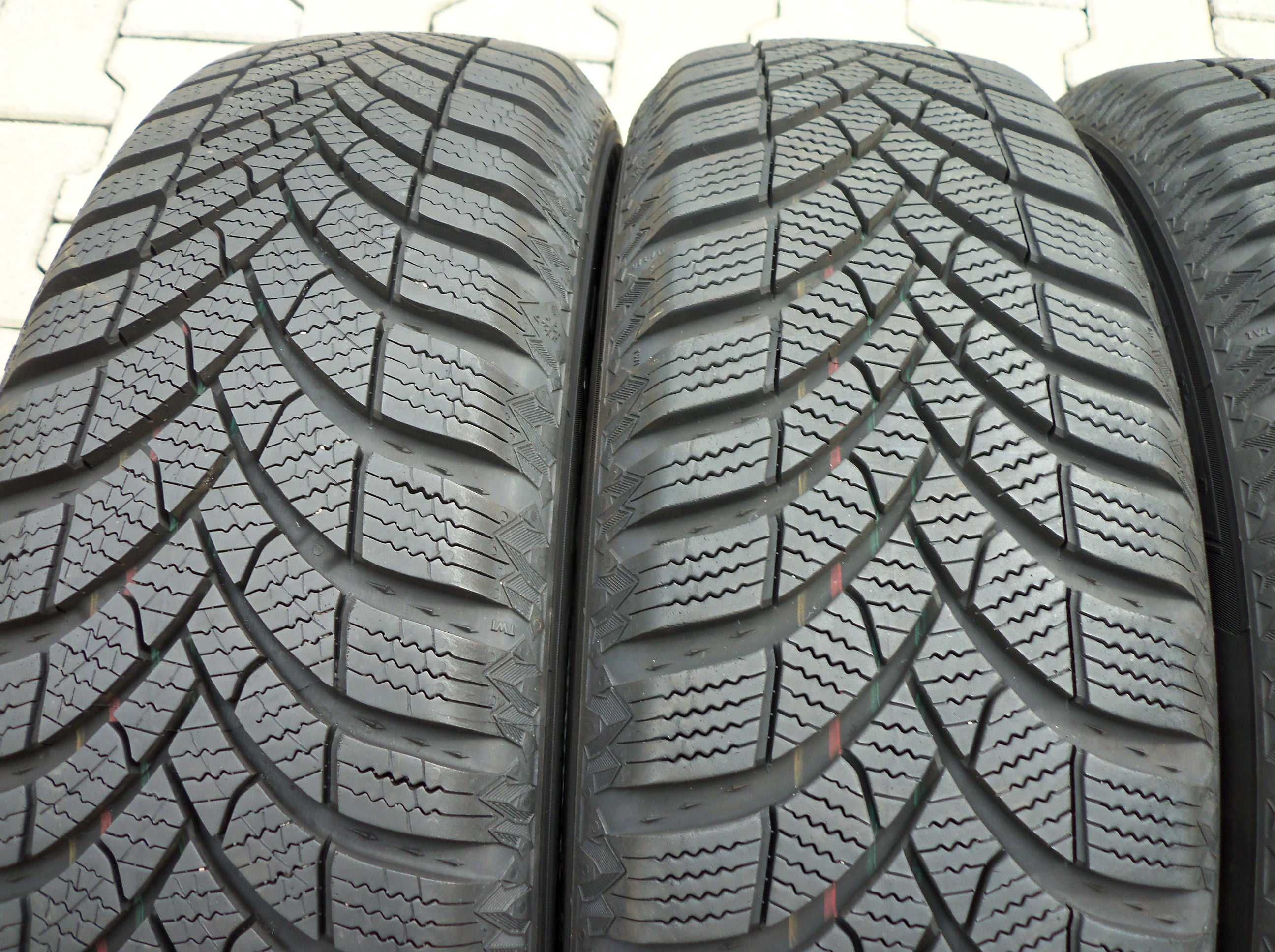 opony zimowe zima 165/70R14 81T SEMPERIT Speed-Grip 5 2022rok 7,5mm.