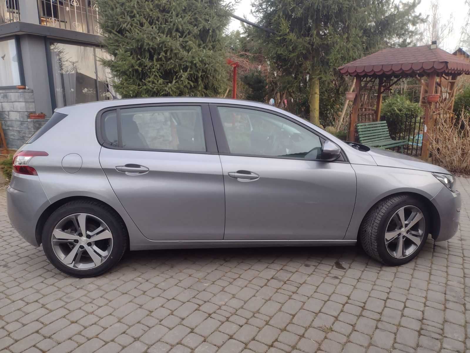 Samochód Peugeot 308