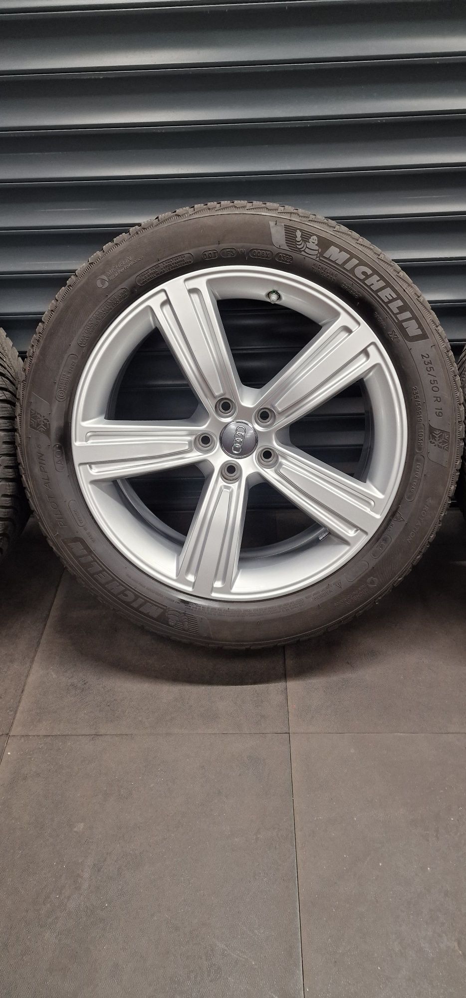 Koła zimowe AUDI A8 S8 A7 R19 Cali  Michelin 2022