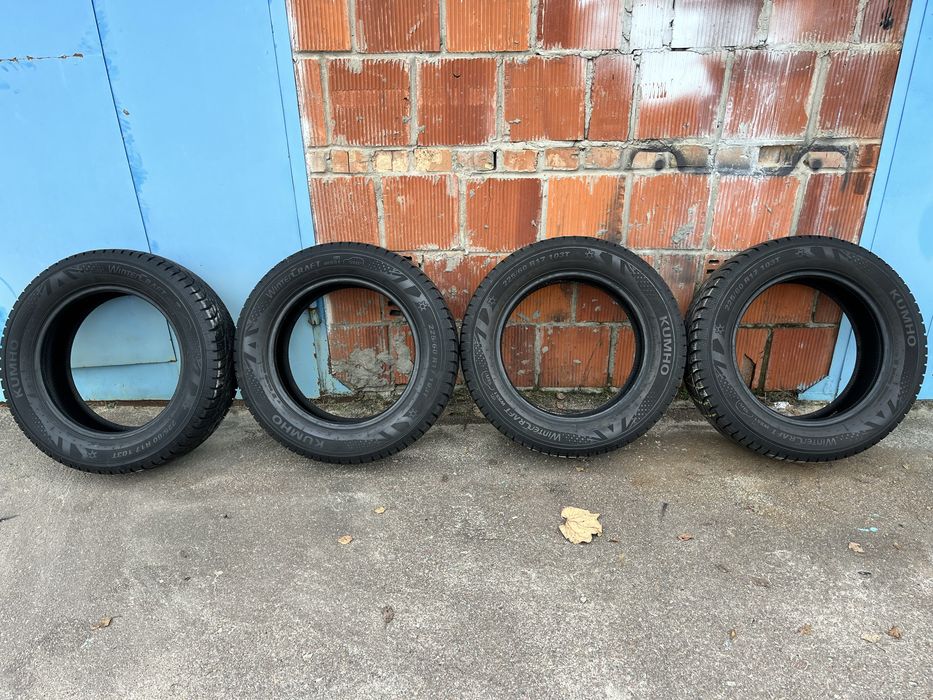 Продам Шини KUMHO 225/60 R17 103T (Зима)