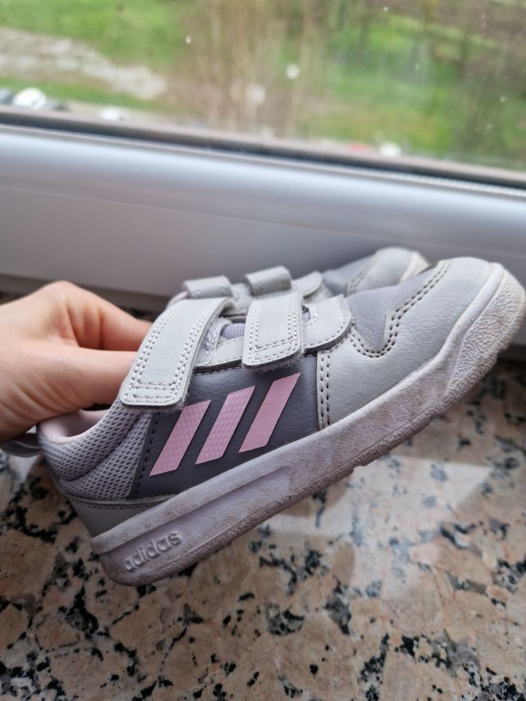 Buty sportowe dla dziewczynki Adidas