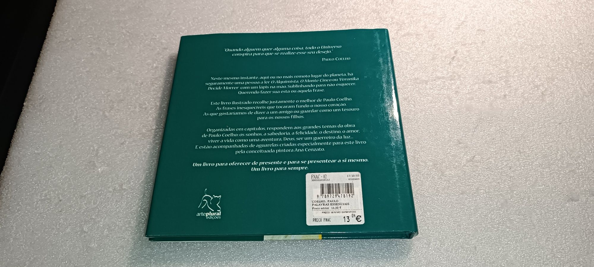 Livro Palavras Essenciais de Paulo Coelho - 1ª Edição