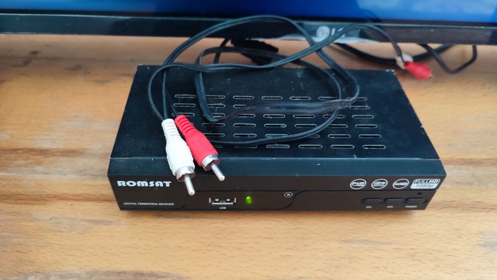 Приставка, Т2 тюнер Romsat t2050