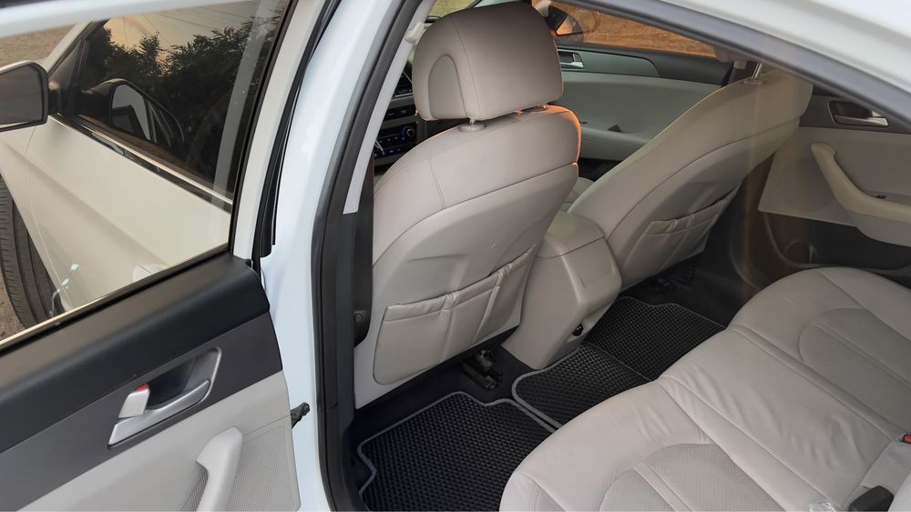 Hyundai sonata 2.4 sport .8200$