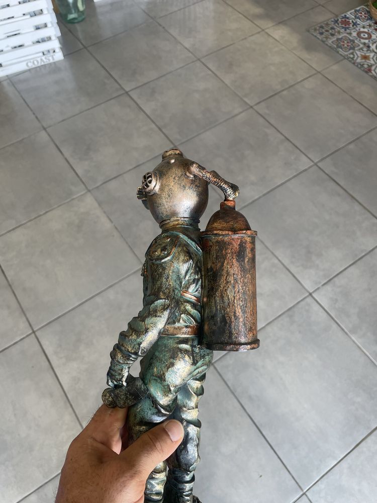 Mergulhador estatua