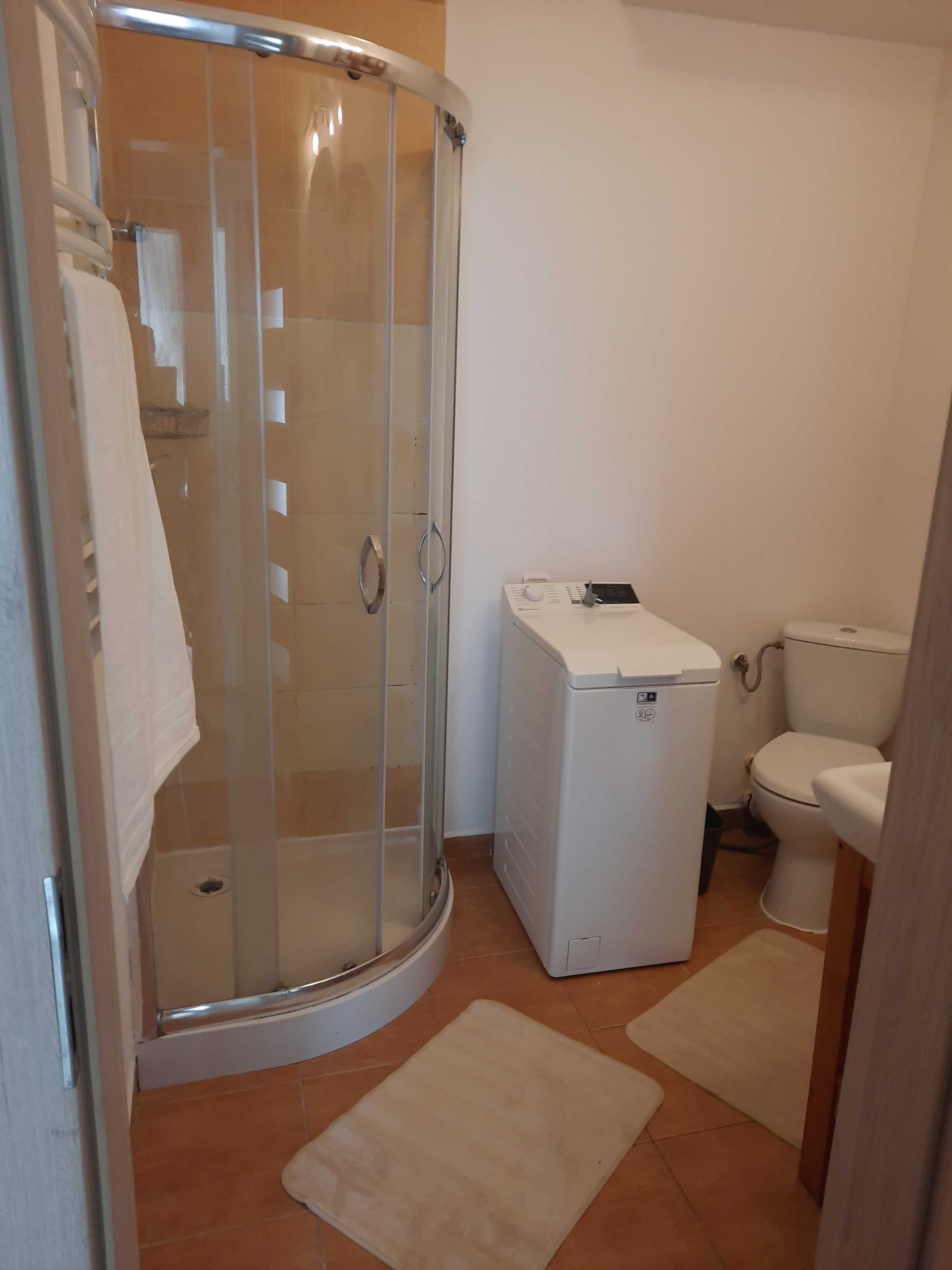 Wynajmę 2 pokoje 46 m mieszkanie Pruszków  osiedle  Twój Parzniew