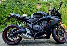 Honda CBR Honda CBR 650R 2023 • Akcesoria OEM + Evotech + GSG • Stan bdb