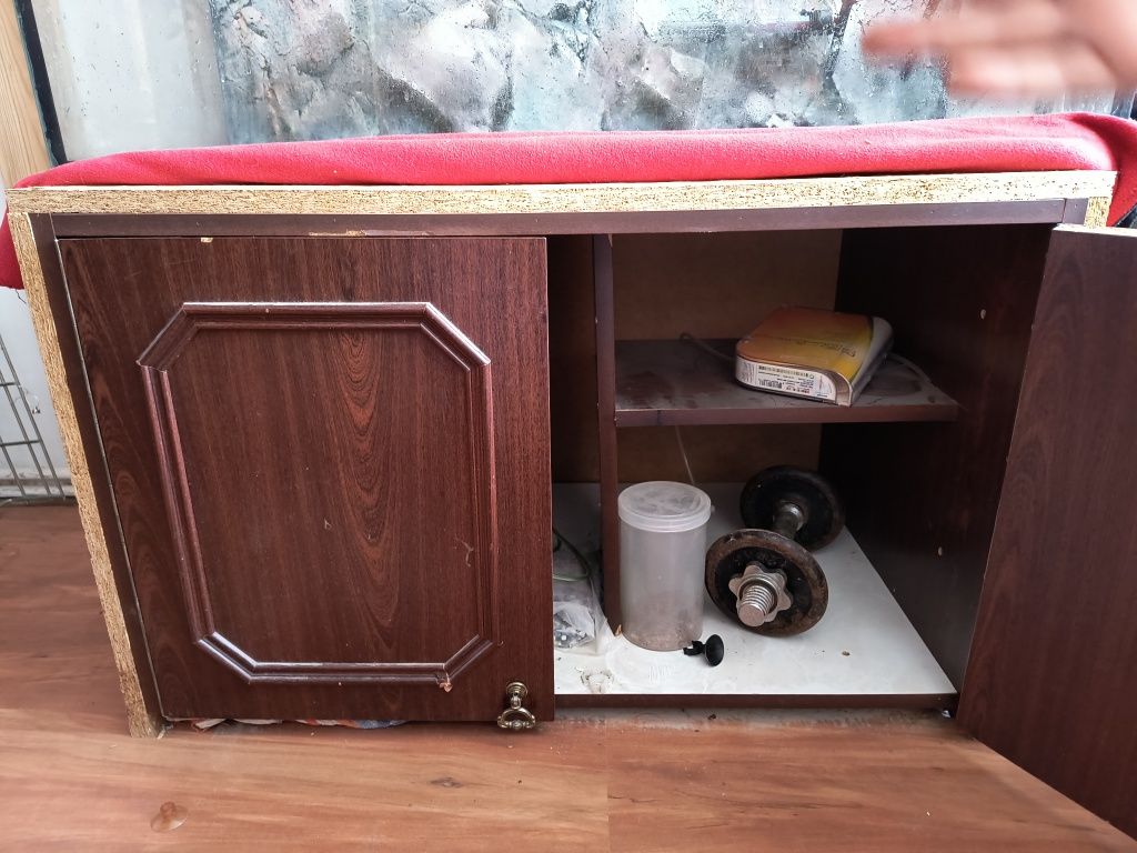 Szafka pod akwarium wzmaciana.