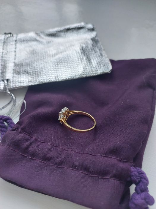 Жіноче кільце, каблучка позолочена з фіанітами