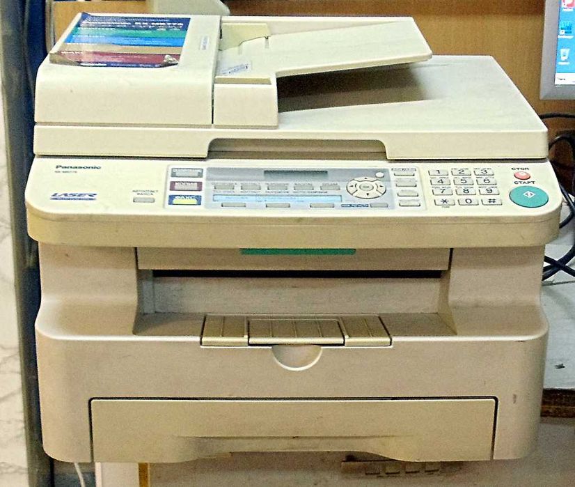 Многофункциональное устройство Panasonic KX-MB773