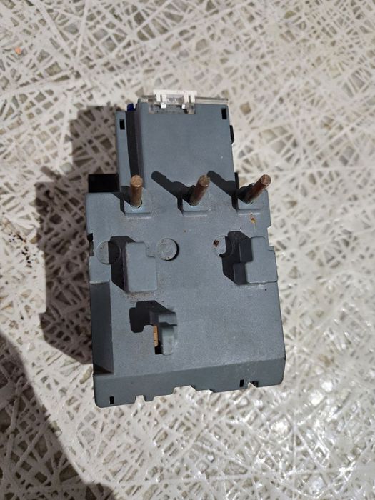 Реле електротеплове ІЕК рти 3353