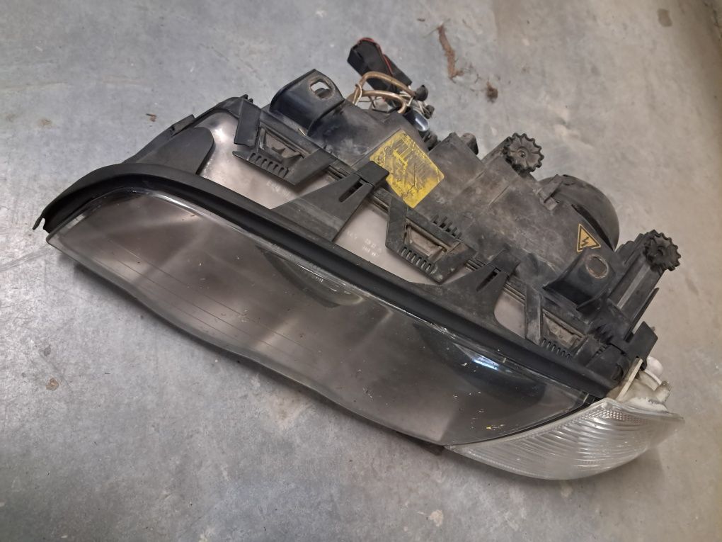 Lampa  xenon przód BMW e46 lewa