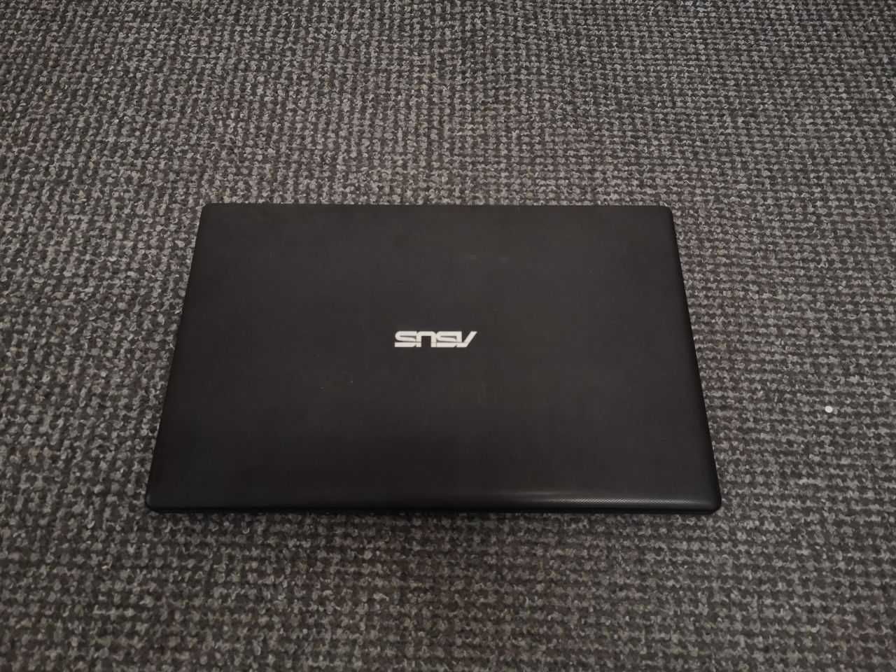 Laptop ASUS X551C 15,6"