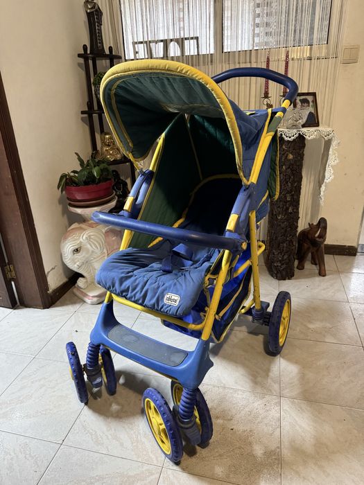 Carro bebe chico antigo