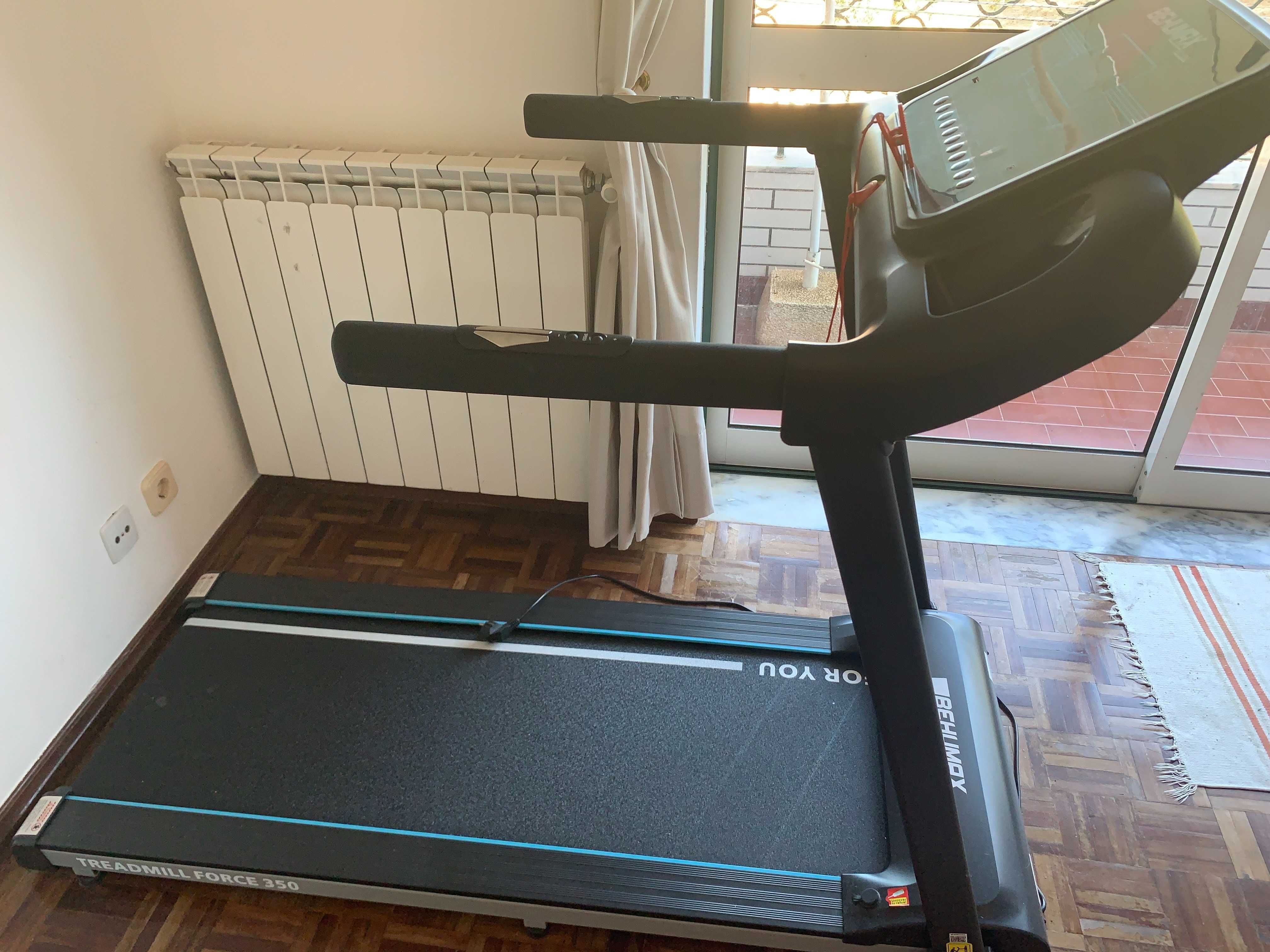 Passadeira BEHUMAX Treadmil Force 350 sem uso praticamente como nova