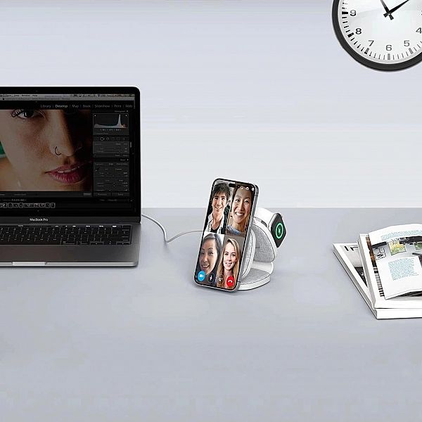 Ładowarka Tech-Protect QI15W-A32 indukcyjna 3w1 z MagSafe na smartfon