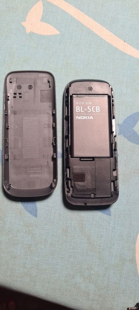 Vendo telemóvel Nokia.