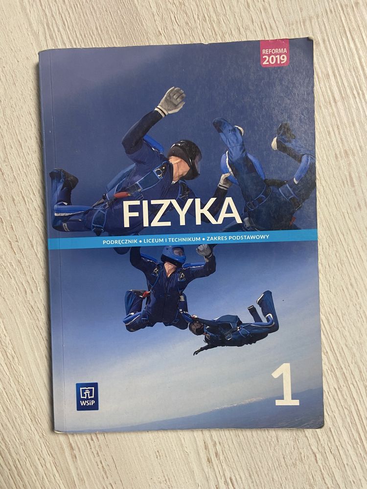 Podrecznik Fizyka klasa 1 WSiP