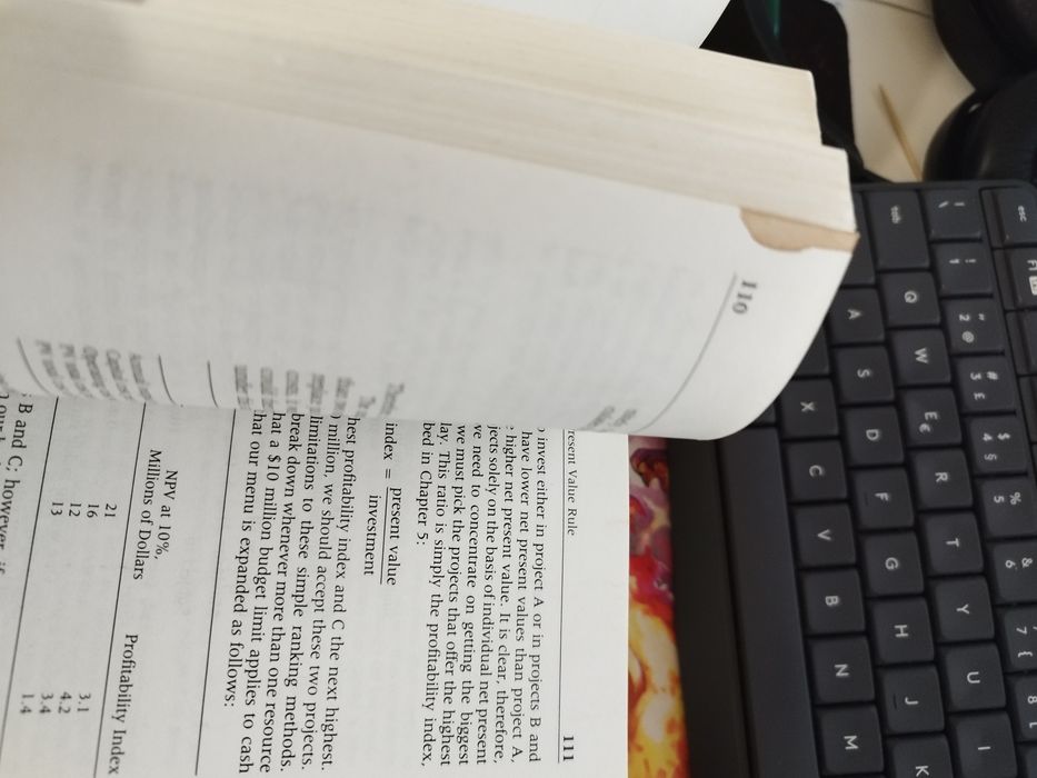 Livro Principles of Corporate finance