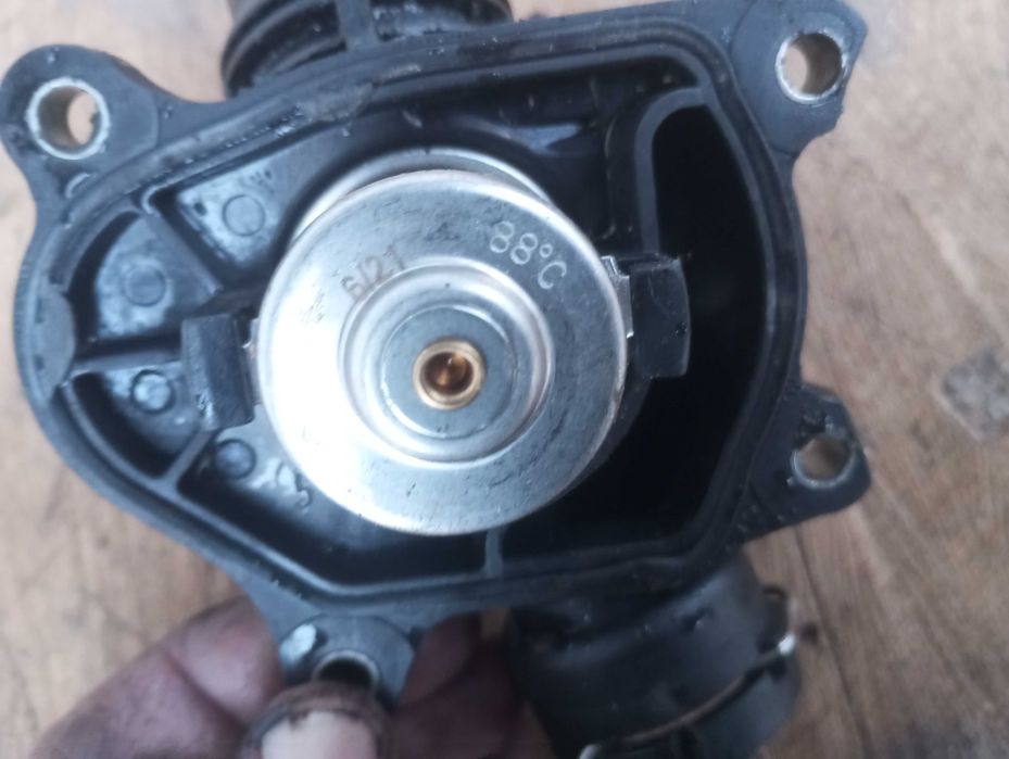 Термостат BMW e60,e70,e61,e90,e87,e53,e65 m57n 3.0D
